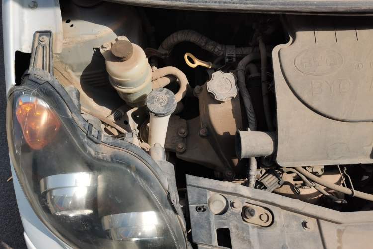 Used BYD F0 2015 1.0L XuanKu Model Engine Bay Right