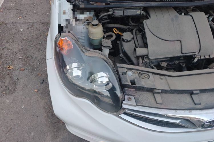 Used BYD F0 2015 1.0L AMT XuanKu Model Engine Bay Right