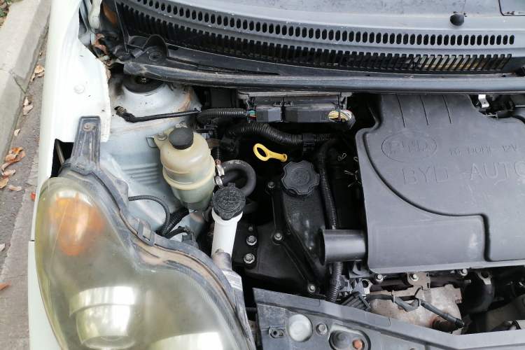 Used BYD F0 2015 1.0L AMT XuanKu Model Engine Bay Right