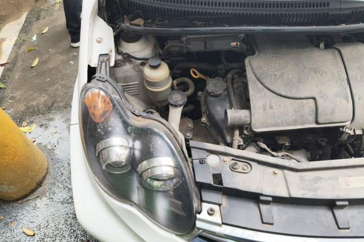 Used BYD F0 2015 1.0L AMT XuanKu Model Engine Bay Right