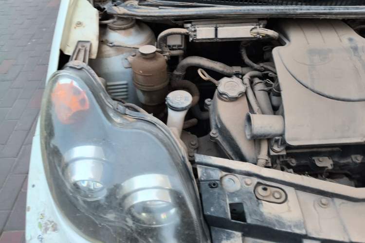 Used BYD F0 2015 1.0L AMT XuanKu Model Engine Bay Right