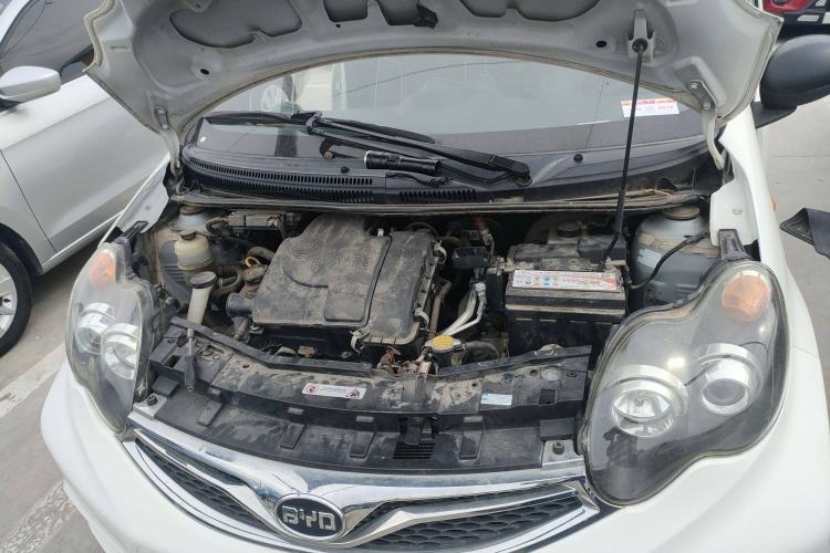 Used BYD F0 2015 1.0L AMT XuanKu Model Engine Bay