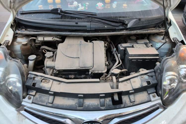 Used BYD F0 2015 1.0L AMT XuanKu Model Engine Bay