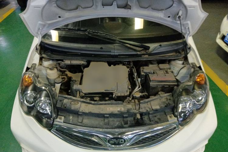 Used BYD F0 2015 1.0L AMT XuanKu Model Engine Bay