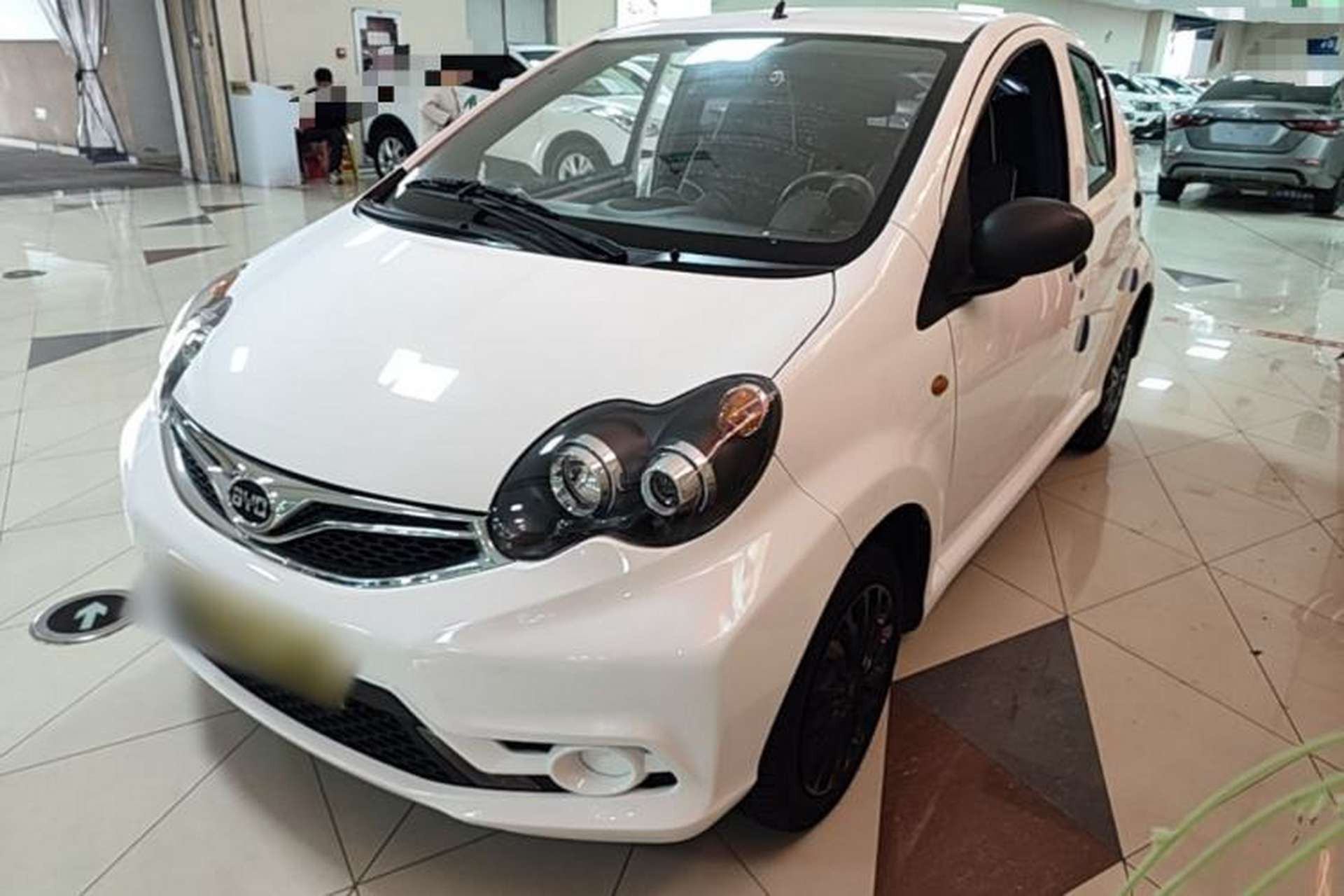 Used BYD F0 2015 1.0L AMT XuanKu Model Front Left 45 Deg