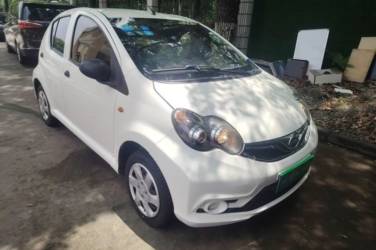 Used BYD F0 2015 1.0L Joyful Model Front Right 45 Deg