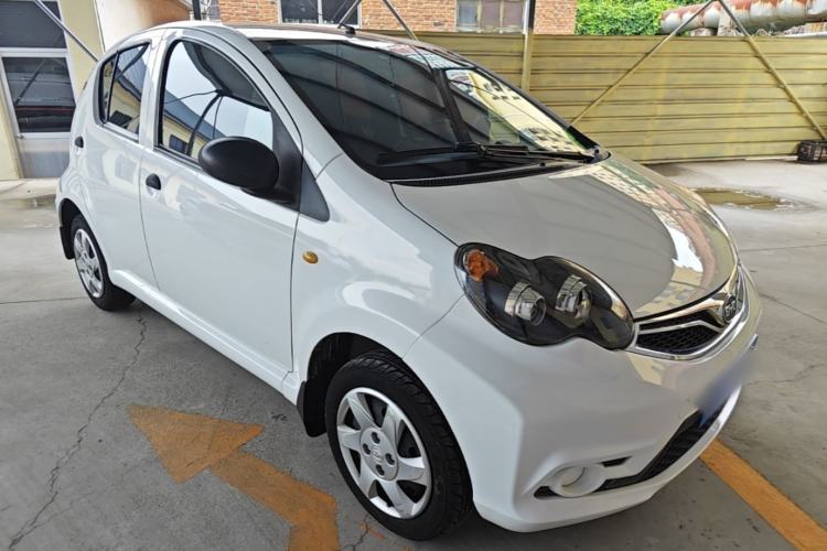 Used BYD F0 2015 1.0L AMT XuanKu Model Front Right 45 Deg