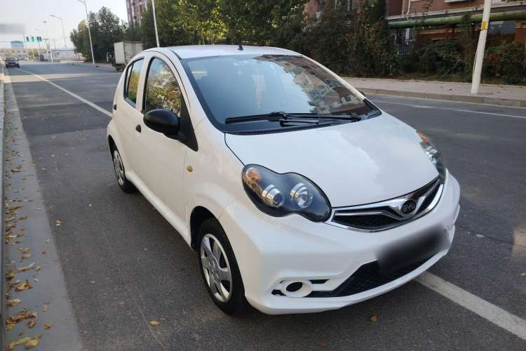 Used BYD F0 2015 1.0L XuanKu Model Front Right 45 Deg