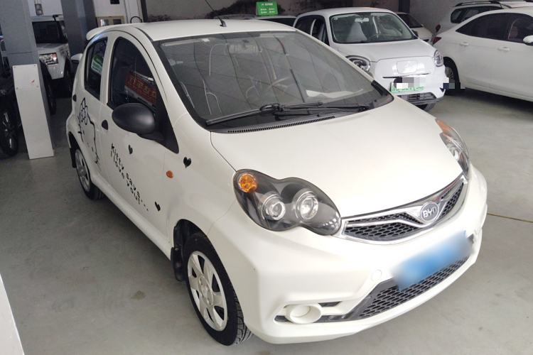Used BYD F0 2015 1.0L XuanKu Model Front Right 45 Deg