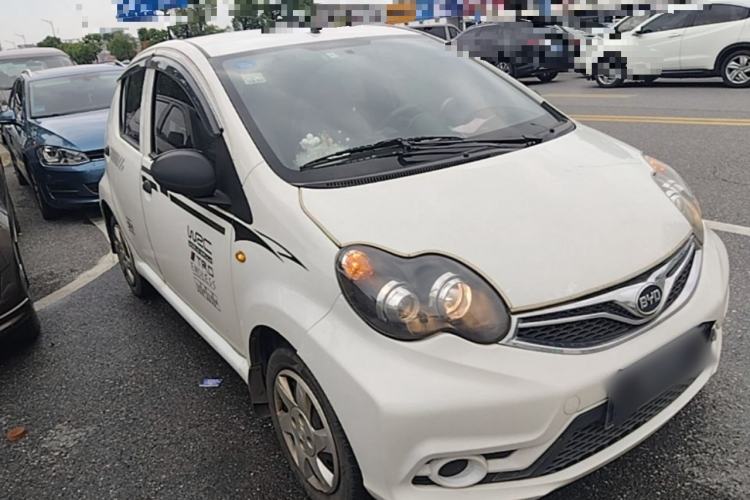 Used BYD F0 2015 1.0L AMT XuanKu Model Front Right 45 Deg