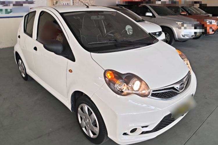 Used BYD F0 2015 1.0L AMT XuanKu Model Front Right 45 Deg
