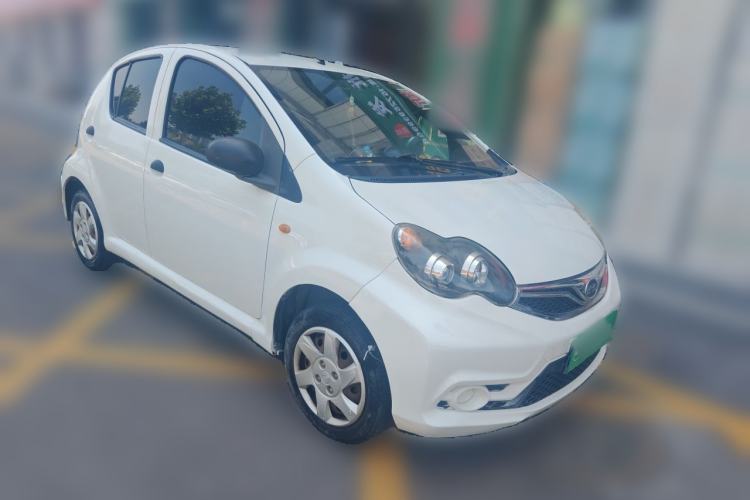 Used BYD F0 2015 1.0L AMT XuanKu Model Front Right 45 Deg