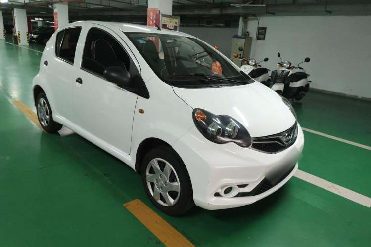 Used BYD F0 2015 1.0L AMT XuanKu Model Front Right 45 Deg