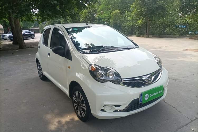 Used BYD F0 2015 1.0L AMT XuanKu Model Front Right 45 Deg
