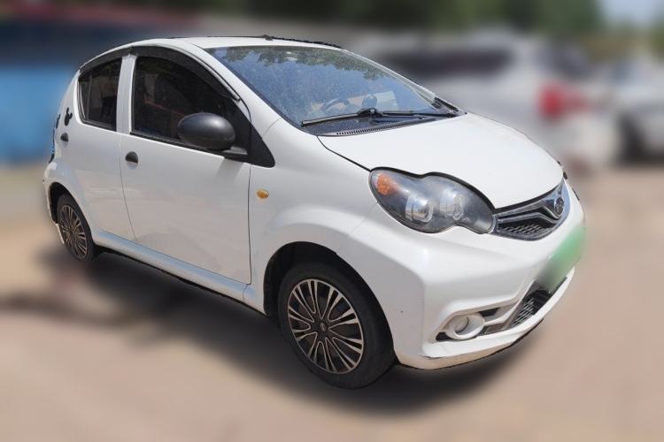 Used BYD F0 2015 1.0L AMT XuanKu Model Front Right 45 Deg