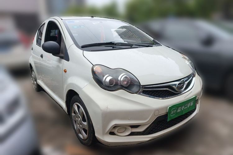 Used BYD F0 2015 1.0L XuanKu Model Front Right 45 Deg