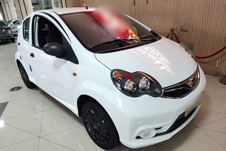 Used BYD F0 2015 1.0L AMT XuanKu Model Front Right 45 Deg