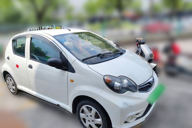 Used BYD F0 2015 1.0L XuanKu Model Front Right 45 Deg