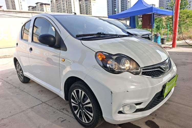 Used BYD F0 2015 1.0L AMT XuanKu Model Front Right 45 Deg