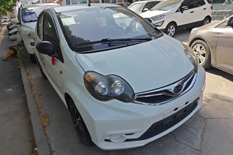 Used BYD F0 2015 1.0L Joyful Model Front Right 45 Deg