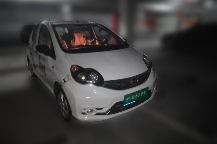 Used BYD F0 2015 1.0L AMT XuanKu Model Front Right 45 Deg