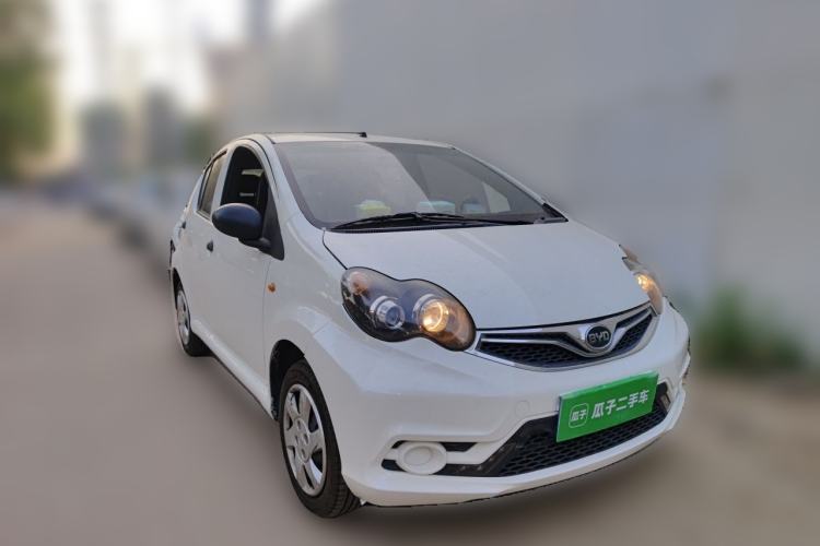Used BYD F0 2015 1.0L AMT XuanKu Model Front Right 45 Deg