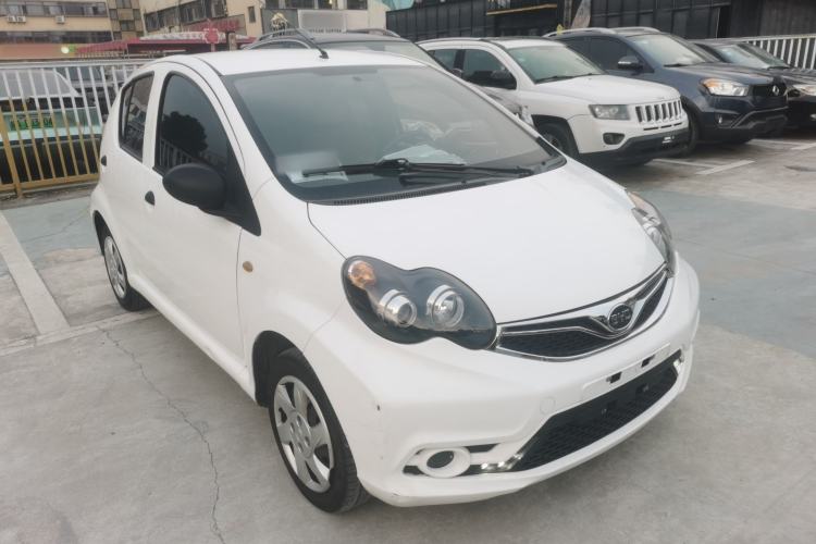 Used BYD F0 2015 1.0L AMT XuanKu Model Front Right 45 Deg