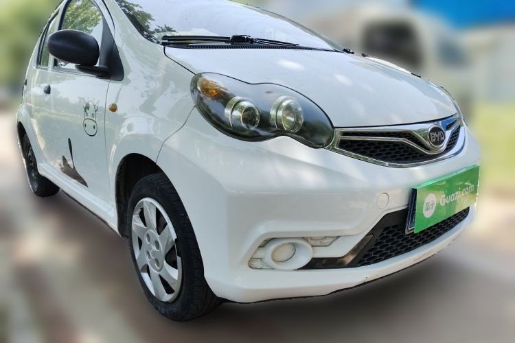 Used BYD F0 2015 1.0L XuanKu Model Front Right 45 Deg