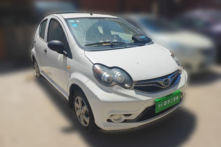 Used BYD F0 2015 1.0L AMT Joyful Cool Model Front Right 45 Deg