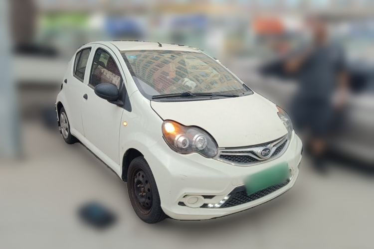 Used BYD F0 2015 1.0L AMT XuanKu Model Front Right 45 Deg