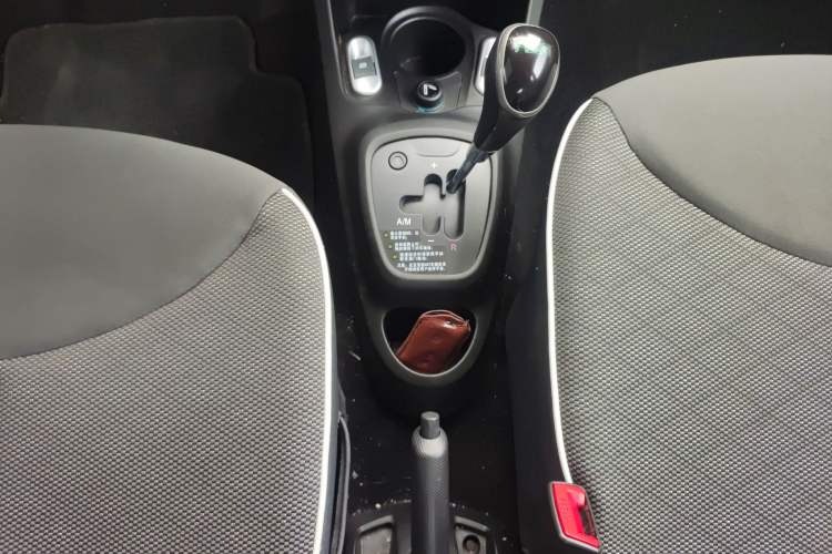 Used BYD F0 2015 1.0L AMT XuanKu Model Gear Lever