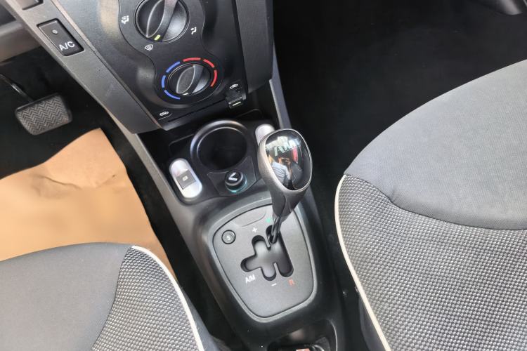 Used BYD F0 2015 1.0L AMT XuanKu Model Gear Lever