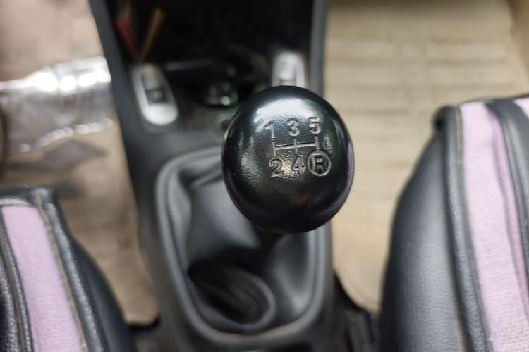 Used BYD F0 2015 1.0L XuanKu Model Gear Lever