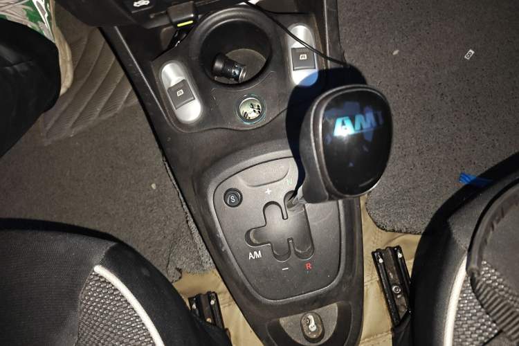 Used BYD F0 2015 1.0L AMT XuanKu Model Gear Lever