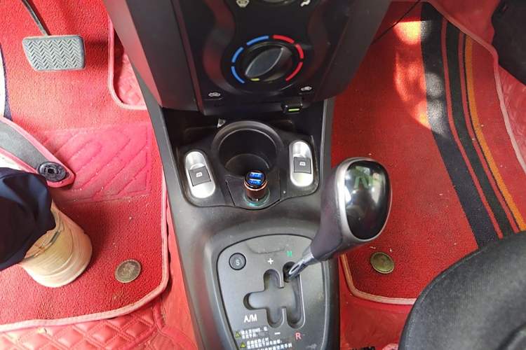 Used BYD F0 2015 1.0L AMT XuanKu Model Gear Lever