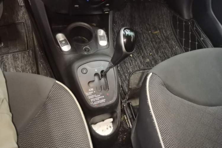 Used BYD F0 2015 1.0L AMT XuanKu Model Gear Lever