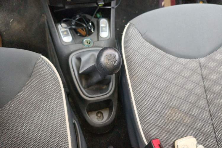 Used BYD F0 2015 1.0L XuanKu Model Gear Lever