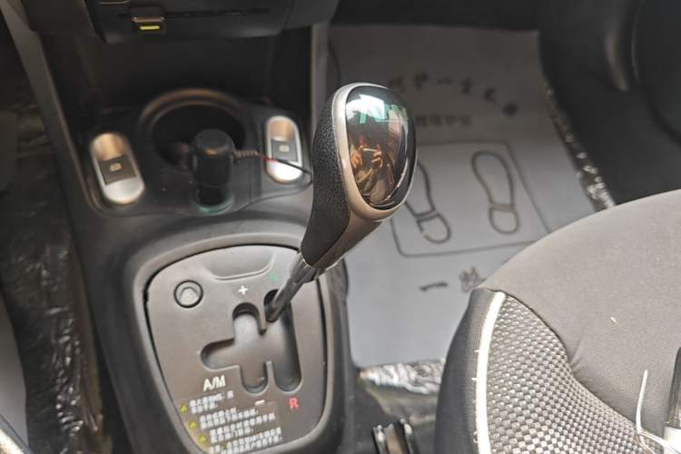 Used BYD F0 2015 1.0L AMT XuanKu Model Gear Lever