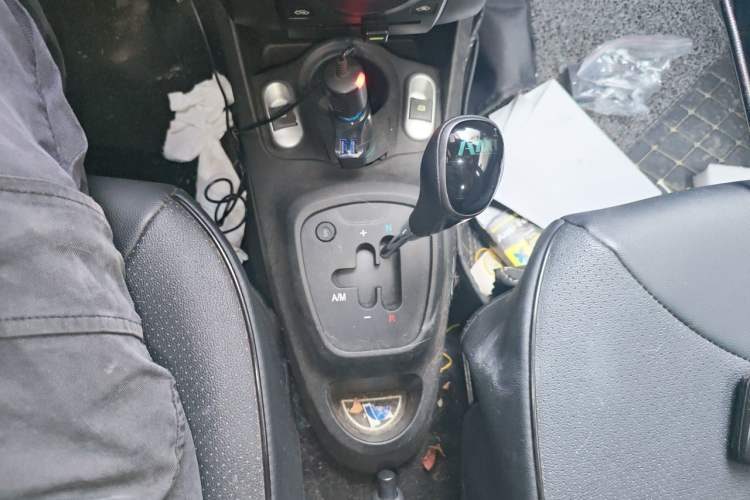 Used BYD F0 2015 1.0L AMT XuanKu Model Gear Lever