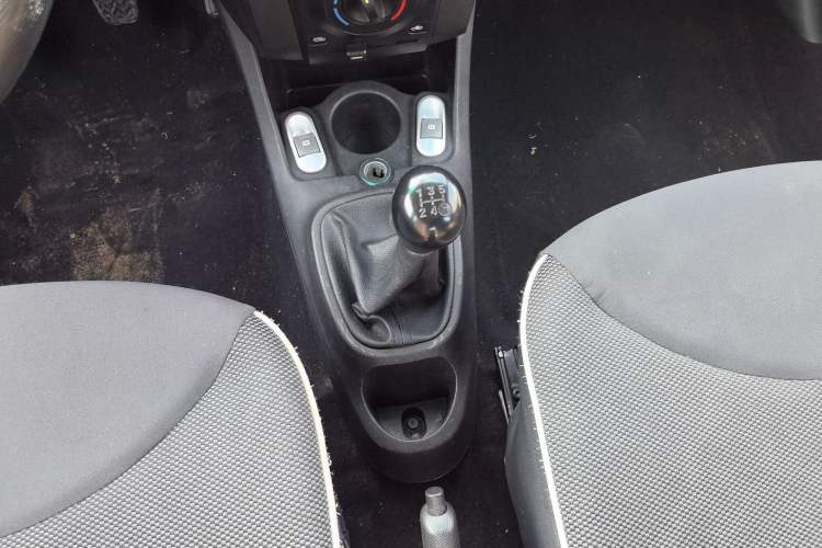 Used BYD F0 2015 1.0L Joyful Model Gear Lever