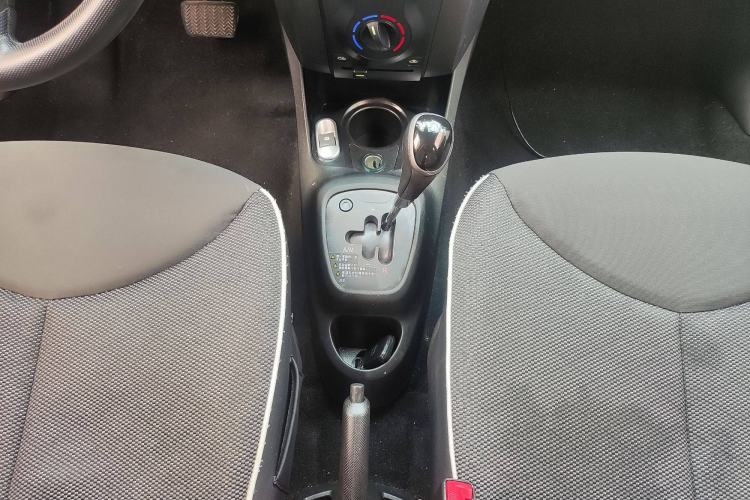 Used BYD F0 2015 1.0L AMT XuanKu Model Gear Lever