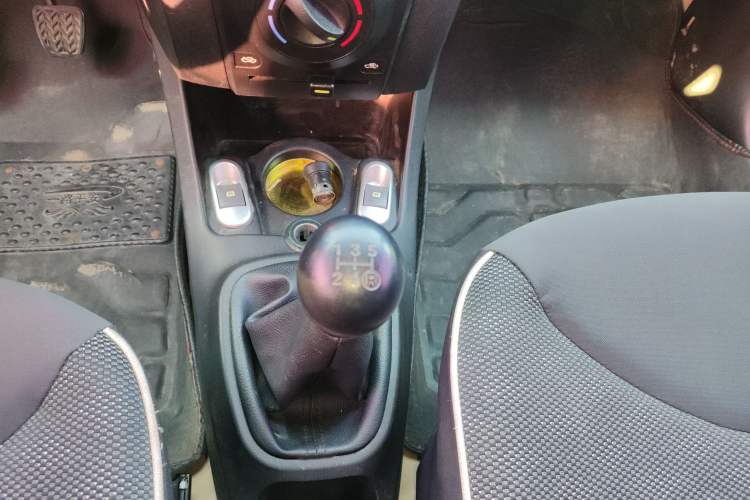 Used BYD F0 2015 1.0L XuanKu Model Gear Lever