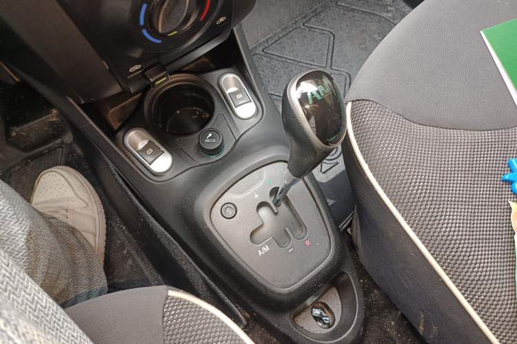 Used BYD F0 2015 1.0L AMT XuanKu Model Gear Lever