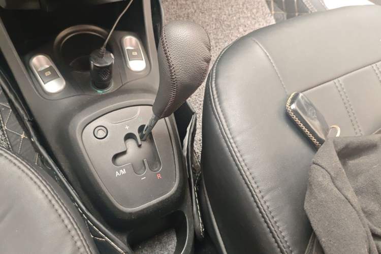 Used BYD F0 2015 1.0L AMT XuanKu Model Gear Lever