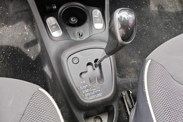 Used BYD F0 2015 1.0L AMT XuanKu Model Gear Lever