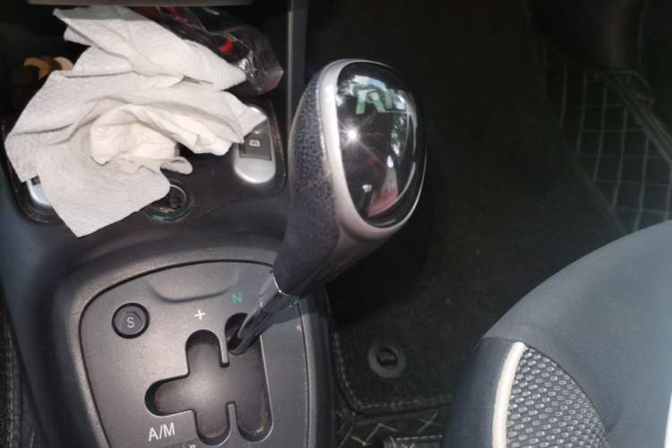 Used BYD F0 2015 1.0L AMT XuanKu Model Gear Lever