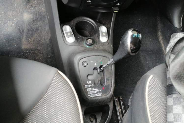 Used BYD F0 2015 1.0L AMT XuanKu Model Gear Lever
