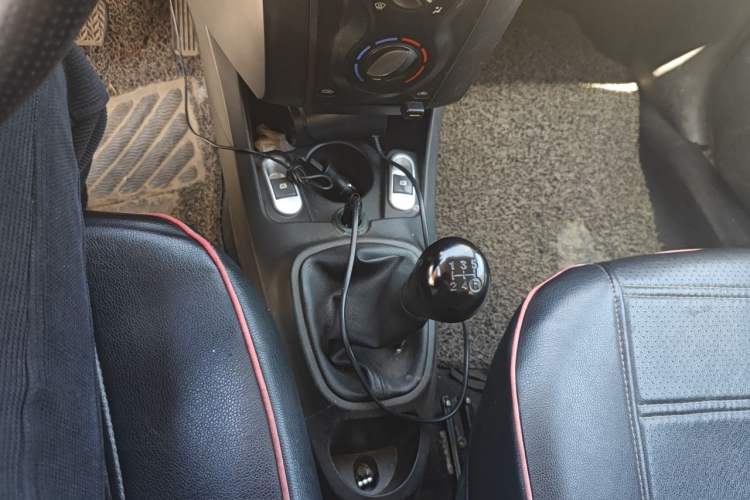 Used BYD F0 2015 1.0L AMT Joyful Cool Model Gear Lever