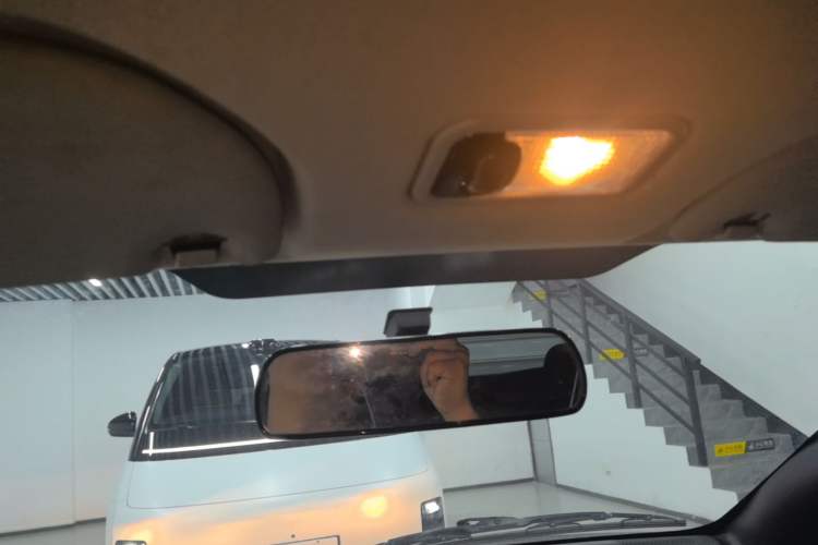Used BYD F0 2015 1.0L AMT XuanKu Model Headliner