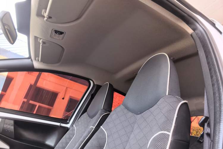 Used BYD F0 2015 1.0L AMT XuanKu Model Headliner